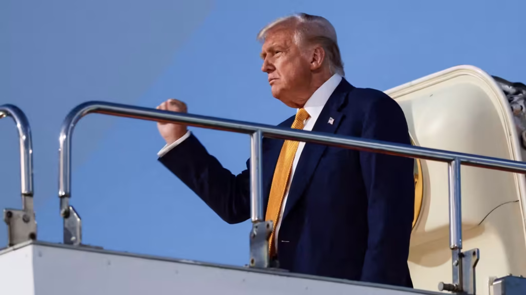 Trump Tiba di Jepang untuk Perhentian Kunci dalam Tur Diplomasi Asia