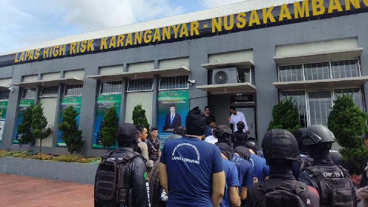 Narapidana high risk Lapas Salemba dipindahkan ke Nusakambangan