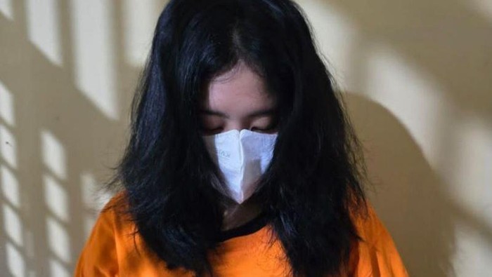 Ilustrasi selebgram wanita ditangkap karena promosi judi online di Kalibata