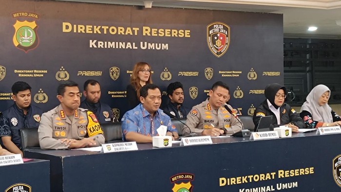 polda metro jaya ungkap sindikat penjualan anak dan amankan tersangka